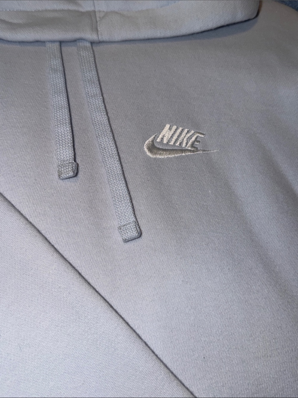 Nike- like new! Womens Cotton Lightblue pull over hoodie with lined hood Med - Picture 14 of 15